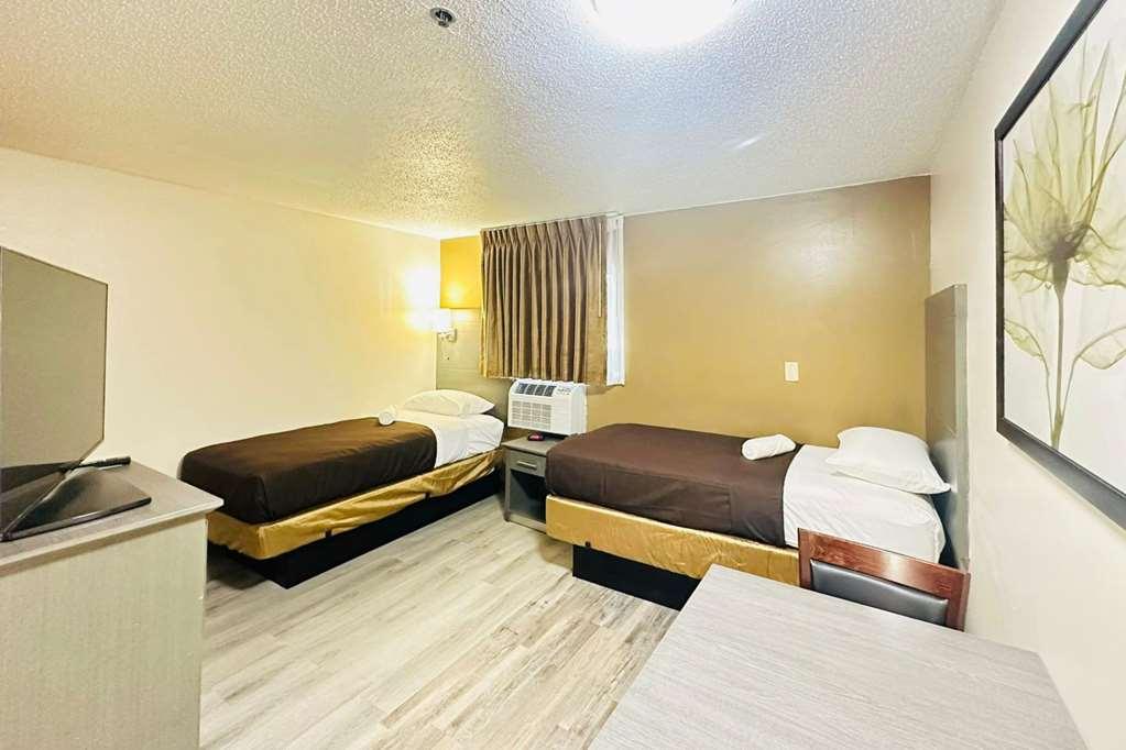 Suburban Studios Abercorn Savannah Rum bild