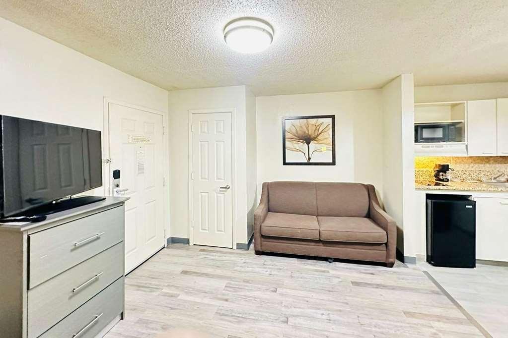 Suburban Studios Abercorn Savannah Rum bild